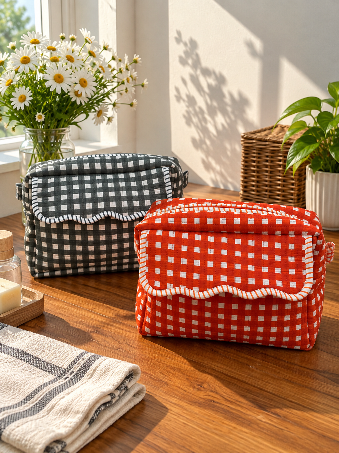 Sunday Pair Wash Bags